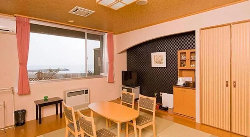 Kurazou Hotel Shinhidaka 3*,